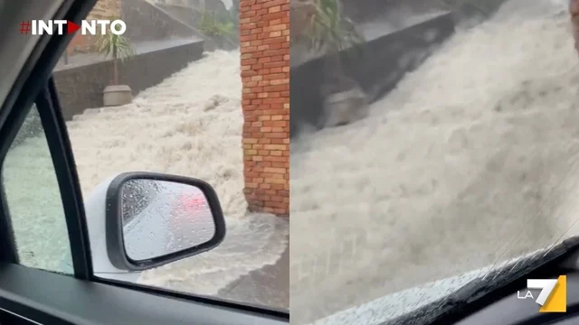 Pozzuoli, allagamenti dopo la pioggia intensa: il video da Napoli