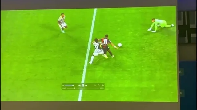 Juventus-Bologna: l'audio dell'arbitro Di Bello al Var sul rigore negato agli emiliani