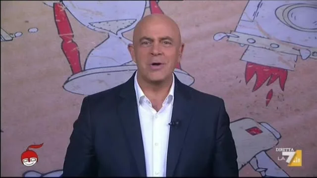 La copertina di Crozza: Leopolda, vietato entrare alla sinistra