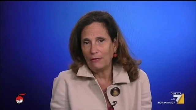 Coronavirus, è rischioso andare dal parrucchiere? (Ilaria Capua)