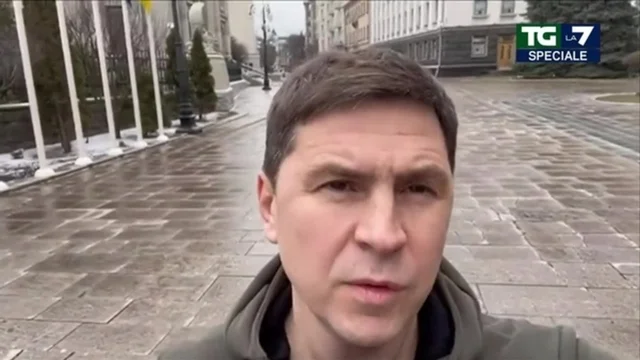 Ucraina, Mihailo Podolyak: "I negoziati vanno avanti, al momento c'è ascolto e dialogo"