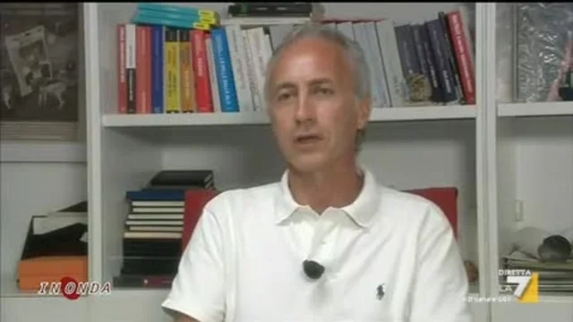 Marco Travaglio su ONG e favoreggiamento dell'immigrazione clandestina: 'Somiglia a un servizio taxi'
