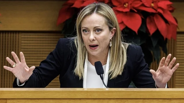 Ong, Giorgia Meloni: "No a traghetti che fanno la spola con gli scafisti"