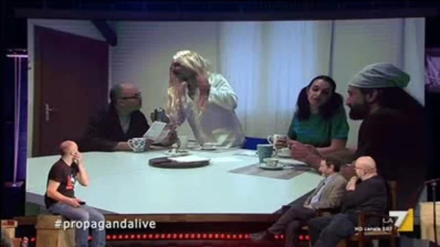 Propaganda Live - ESCLUSIVO - La seconda parte delle scene tagliate dallo spot elettorale del PD