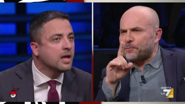 Botta e risposta Furfaro-Dragoni: "Quando governava la Meloni, io andavo alle superiori"