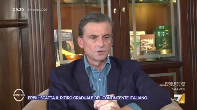 Iran, Calenda: "Dobbiamo levarci di torno da un pazzo come Trump e un criminale come Netanyahu"
