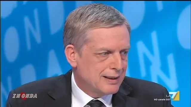 Gianni Cuperlo su protesta di Di Battista: 'Esiste una differenza tra antipolitica e antiparlamentarismo'