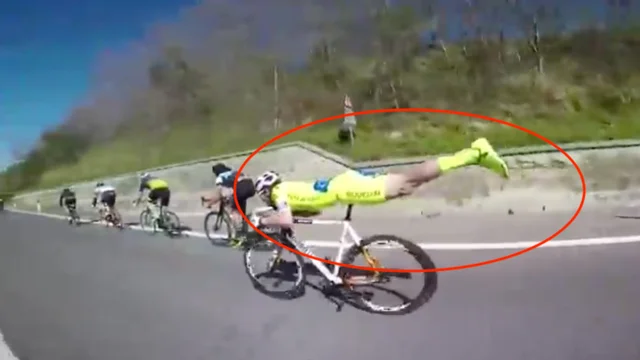 Ciclismo, l'italiano Michael Guerra sfrutta l'aerodinamica per superare tutti in gara