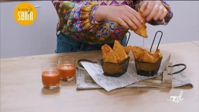 Mozzarella in carrozza senza lattosio con salsa gazpacho al lime