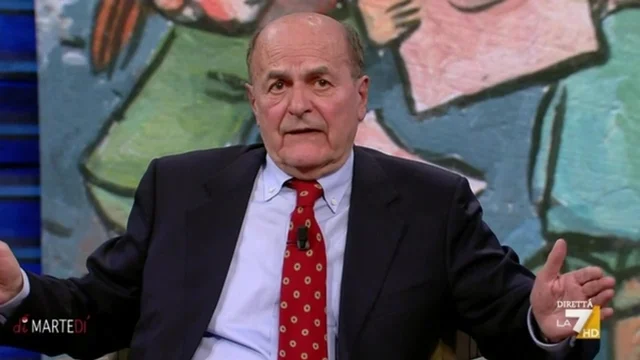 Bersani: "Le destre sono negazioniste su Clima e Covid e semi negazioniste su nazismo e fascismo"