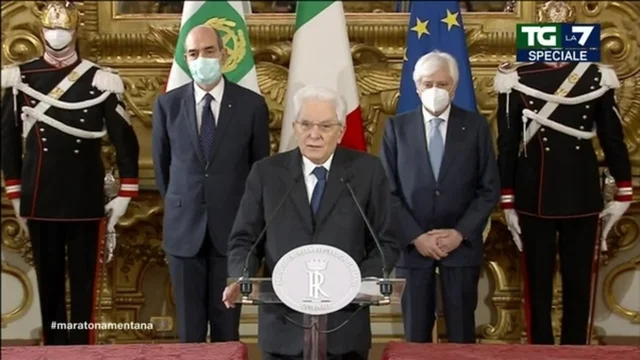 Consultazioni, Sergio Mattarella: "Verificherò prospettiva di maggioranza politica con iniziativa immediata". E convoca Roberto Fico al Quirinale