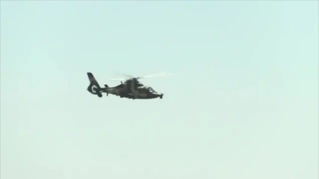 Tensione Cina-Usa, elicotteri miliari cinesi sorvolano lo stretto di Taiwan: il video