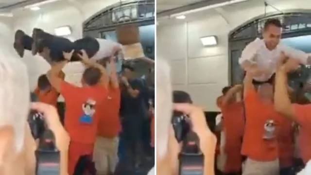 A Napoli Di Maio 'vola' imitando Dirty dancing