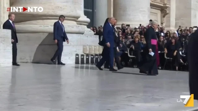 Funerali Papa Francesco, incontro Zelensky e Trump in Vaticano prima della messa: previsto un secondo vertice oggi
