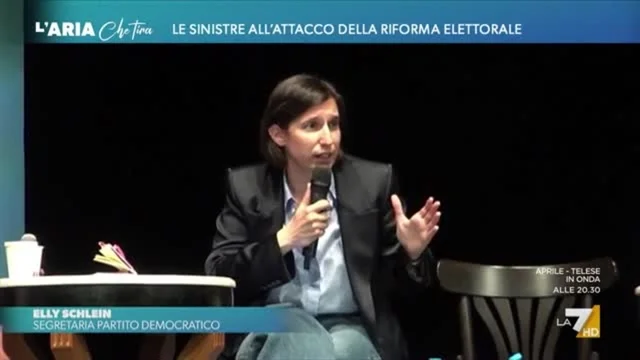 Le sinistre all'attacco della riforma elettorale