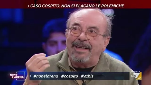 Vauro: "Messina Denaro si è fatto il 41 bis a casa sua". Ma in studio non ci stanno