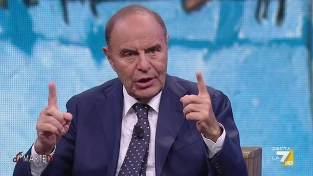 "Stavo per intervistare Putin, poi arrivò il Cavaliere...": l'aneddoto di Bruno Vespa