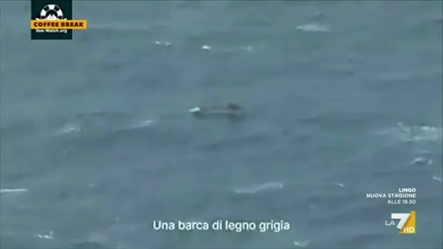 Migranti in balia delle onde, le ONG accusano Roma