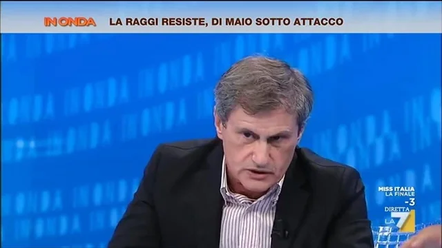 Alemanno: in Campidoglio c'è puzza di sangue, il destino politico della Raggi è segnato