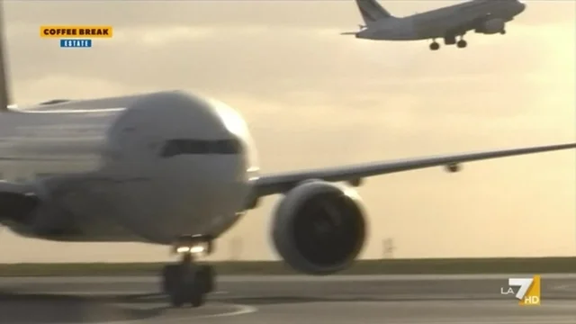 Addio ai voli low-cost, estate senza sconti dalle compagnie aeree