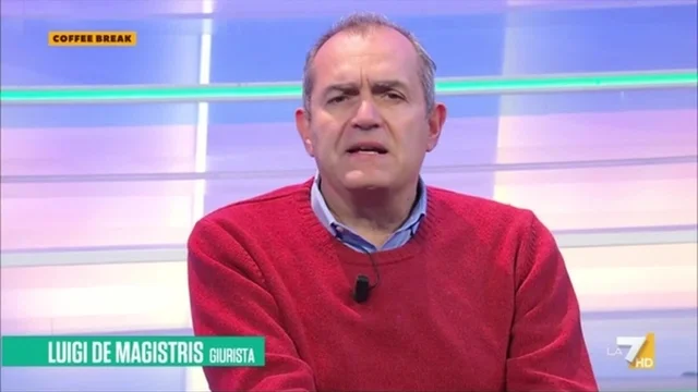 Diritto internazionale, Luigi De Magistris: "L'Europa fa 'guerre giuste'? Ricordiamo la ex Yugoslavia, la Libia, l'Iraq, Gaza"