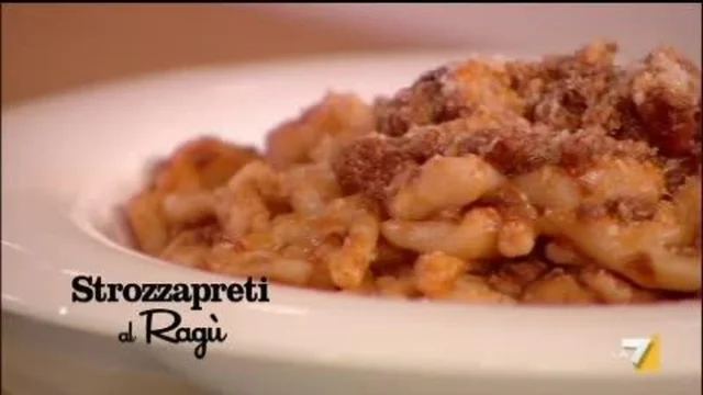 Strozzapreti al Ragù