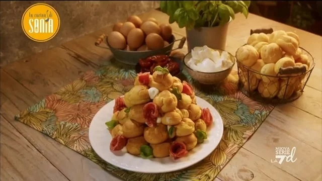 Profiterol salato