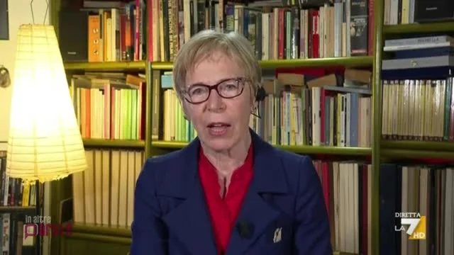 Sanità privata, il commento di Milena Gabanelli: “È un problema di tipo politico..."
