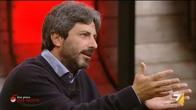 L'intervista a Roberto Fico (M5S) sul caso Appendino e la legge elettorale