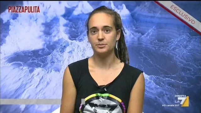 Carola Rackete: Ricca viziata? "Sono stata ingegnere, vivo dei miei risparmi"