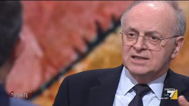 L'intervista al presidente dell'Anm Davigo sull'autorevolezza della classe dirigente e i privilegi dei politici