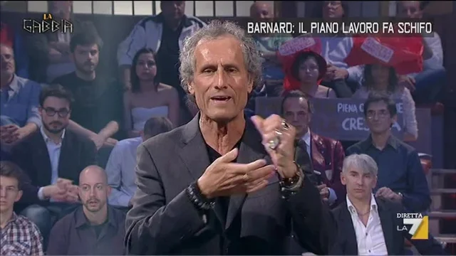 Barnard: "il piano lavoro del governo fa schifo"