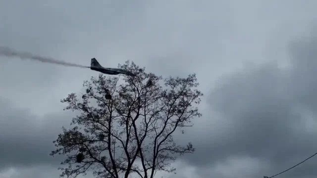Guerra, Aerei ucraini e russi nei cieli di Kiev: il video