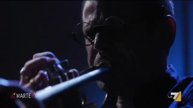 Fabrizio Bosso interpreta la sigla