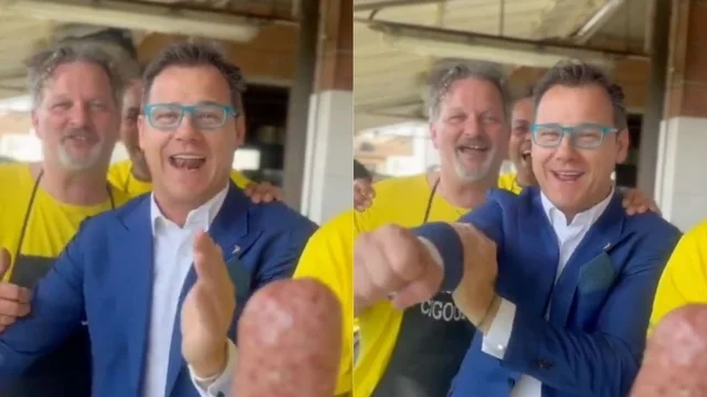 Il leghista Ciocca fa il gesto dell'ombrello alla von der Leyen: "Alla faccia degli insetti"