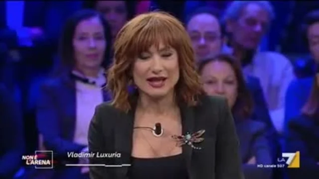 Vladimir Luxuria e la satira politica: 'Alcuni politici fanno i battutari perché sanno che crea consenso'