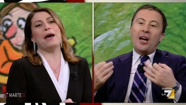 Botta e risposta tra Piccolotti e Bocchino: "Non commenti l'aspetto di una ministra", "Voi dite glamour, noi figa"