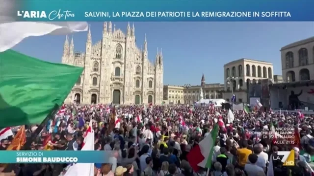 Salvini, la piazza dei patrioti e la remigrazione in soffitta