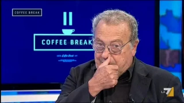 LA POLITICA SI FA CON LE MUTANDE?