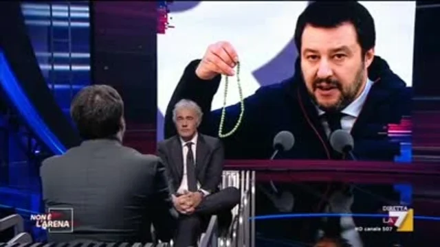 Matteo Salvini e la polemica con il Vescovo di Milano sull'uso dei simboli religiosi in campagna elettorale