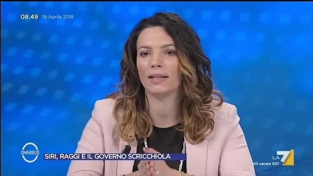 Siri, Raggi e il governo scricchiola