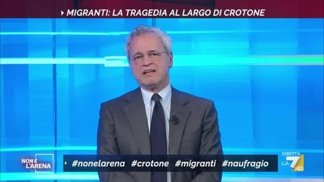 Strage di migranti a Crotone, Mentana: "Non parliamo di chi vuole rolex o smartphone, parliamo di poveracci"