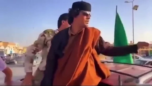 Il sosia di Gheddafi per le strade libiche: il video fa il giro del mondo
