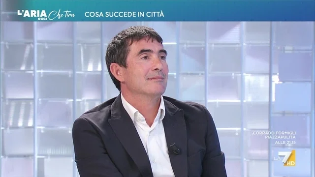 Stop al bollo auto, Nicola Fratoianni: "Misura spot, se governerà il centrosinistra faremo una legge per alzare gli stipendi"
