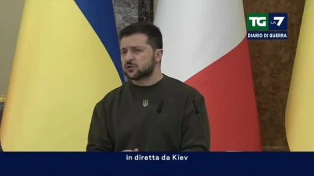 Zelensky: "Berlusconi non ha mai avuto la casa bombardata"