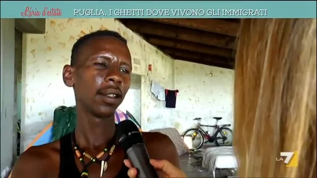 Puglia, i ghetti dove vivono gli immigrati