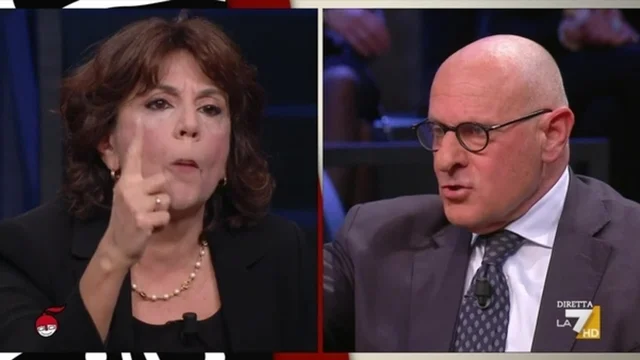 "Immagino come tratta i suoi studenti", "Come si permette?": lo scontro tra Rampelli e Di Cesare