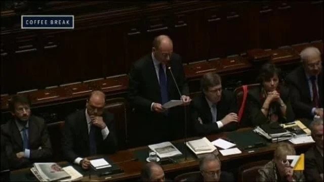 Lo scontro Letta-M5S