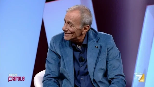 Roberto Vecchioni: "Adesso faccio uno scoop…"poi il boato del pubblico incredulo