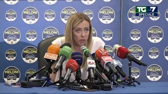 Giorgia Meloni: "Il M5S non esiste più, il governo non sta dando risposte e neanche l'autorevolezza di Draghi..."